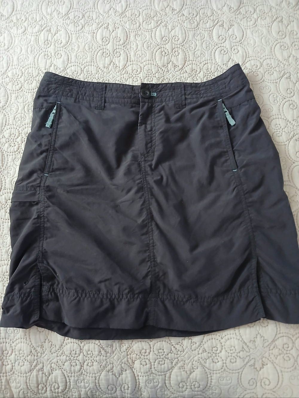 Eddie Bauer Brown Skorts Size 2